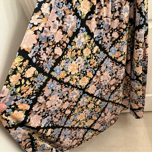 American Eagle Outfitters Black Floral Dress - Picture 4 of 12